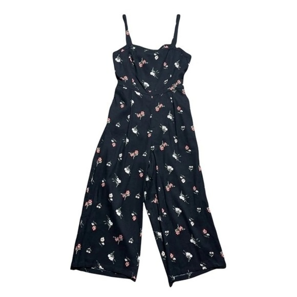 Hollister Pants - NWOT Holister Black Floral Print Cutout Jumpsuit Size Large